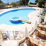 Готель Les Sanguinaires *